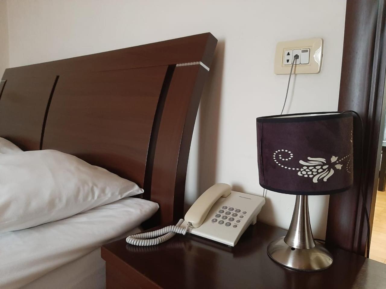 Hotel Grig Єреван Екстер'єр фото