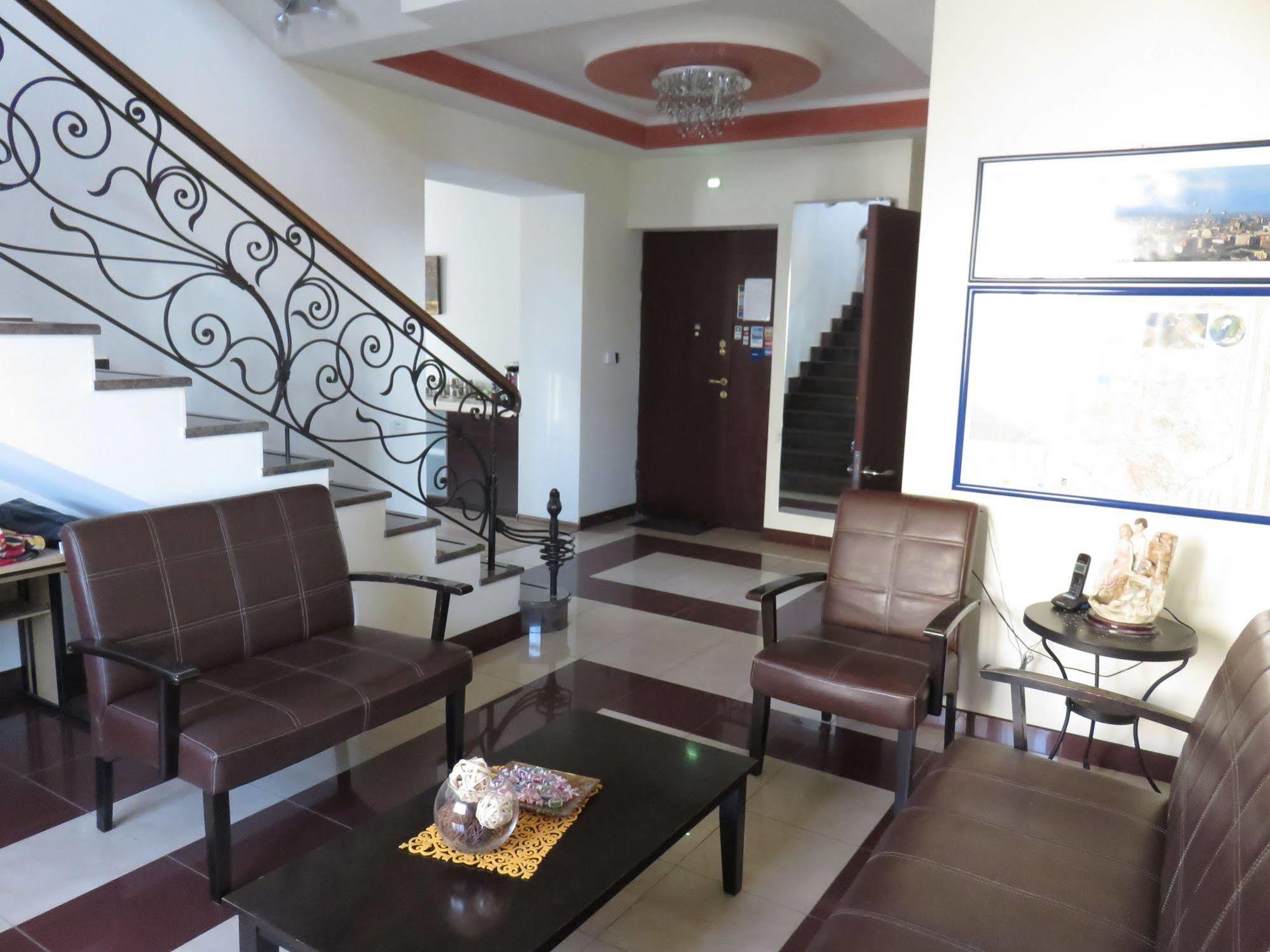 Hotel Grig Єреван Екстер'єр фото